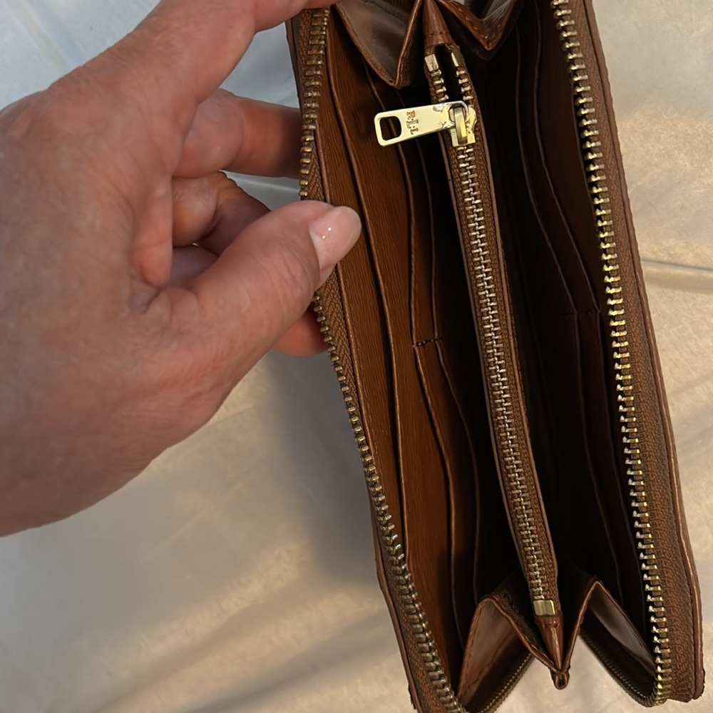 Ralph Lauren Brown Leather Crossbody with Gold RL Plaque - Picture 2 of 4